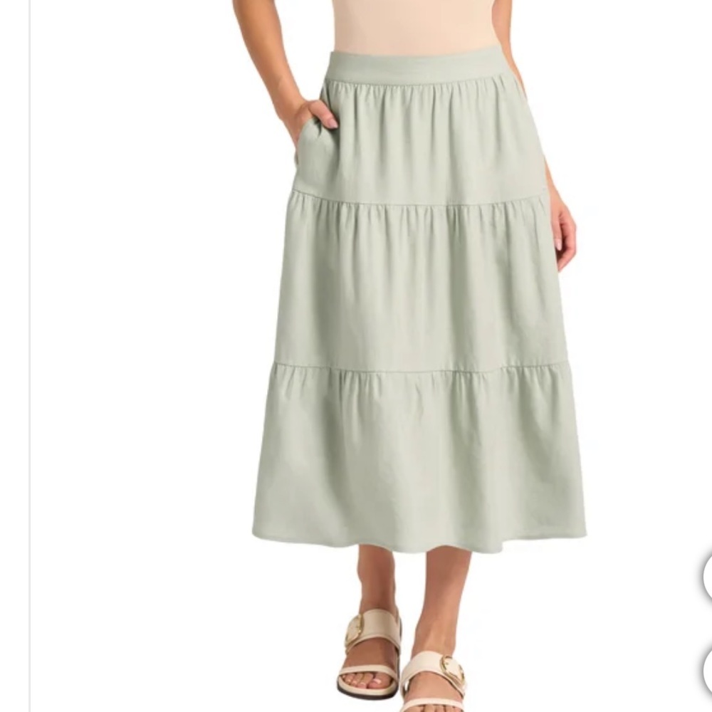 Matty m Elegant Mint Green Tiered Skirt. Linen blend.